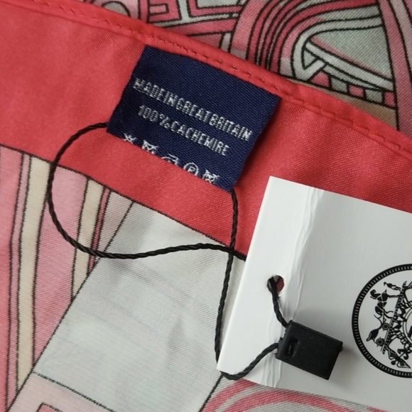 NWT Designer Like Washington Carriage Cashmere Scarf - Picture 4 of 6